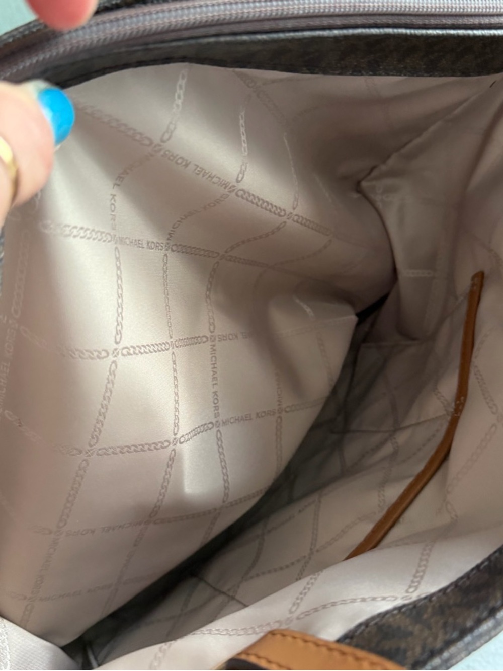 Michael Kors Jet Set Travel Tote – Brown MK Monogram | Gold Hardware - Picture 10 of 10